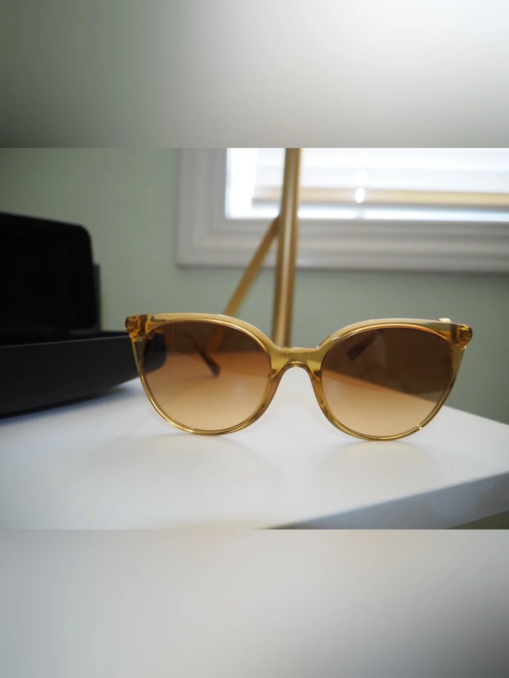 VERSACE Honey Amber Gold Medusa Medallion Cat Eye Sunglasses with Case & Box